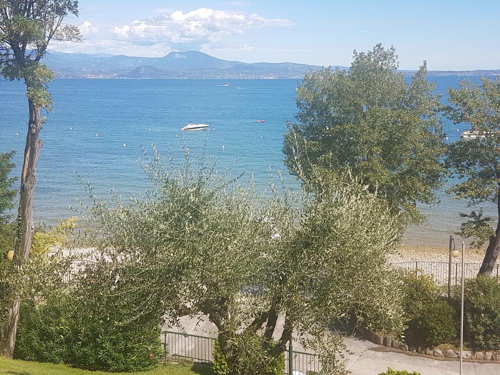 Casa Di Ludovica Lejlighed Manerba del Garda Eksteriør billede